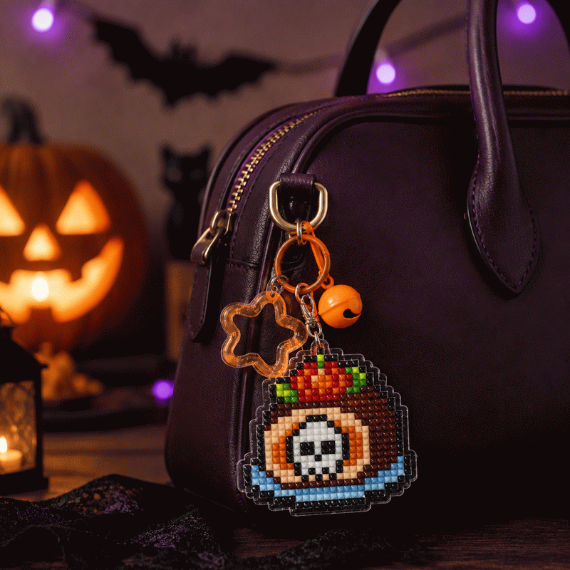 Lumigem Spooky Halloween Diamond Painting Keychains