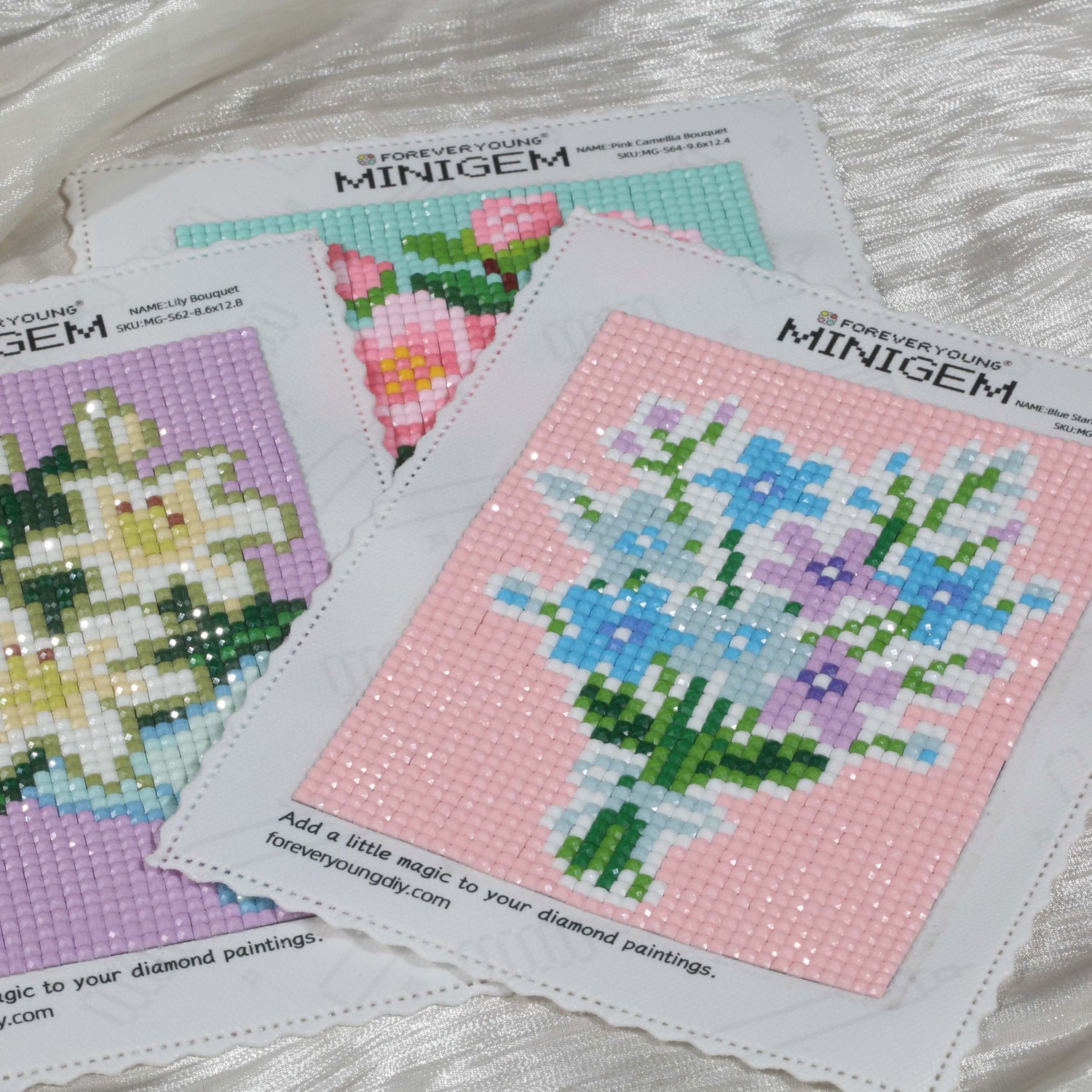 Minigem® :Blue Starflower Bouquet