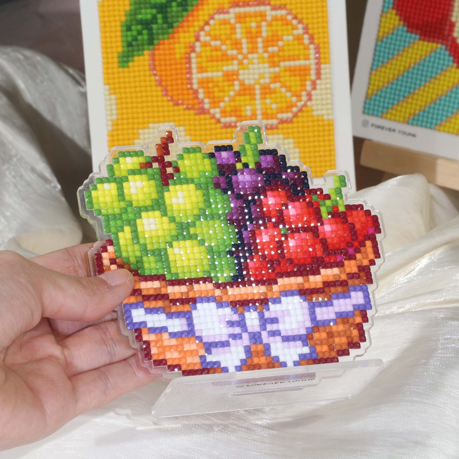 Tricolor Grapes Acrylic Diamond Painting Stand
