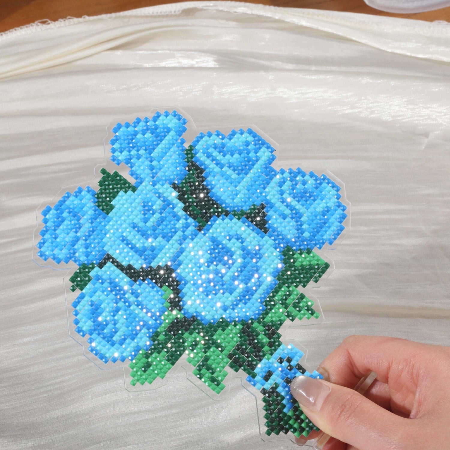 Blue Rose Bouquet Acrylic Diamond Art Display Stand