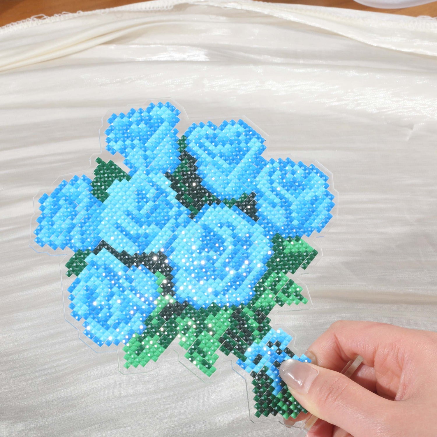 Blue Rose Bouquet Acrylic Diamond Art Display Stand