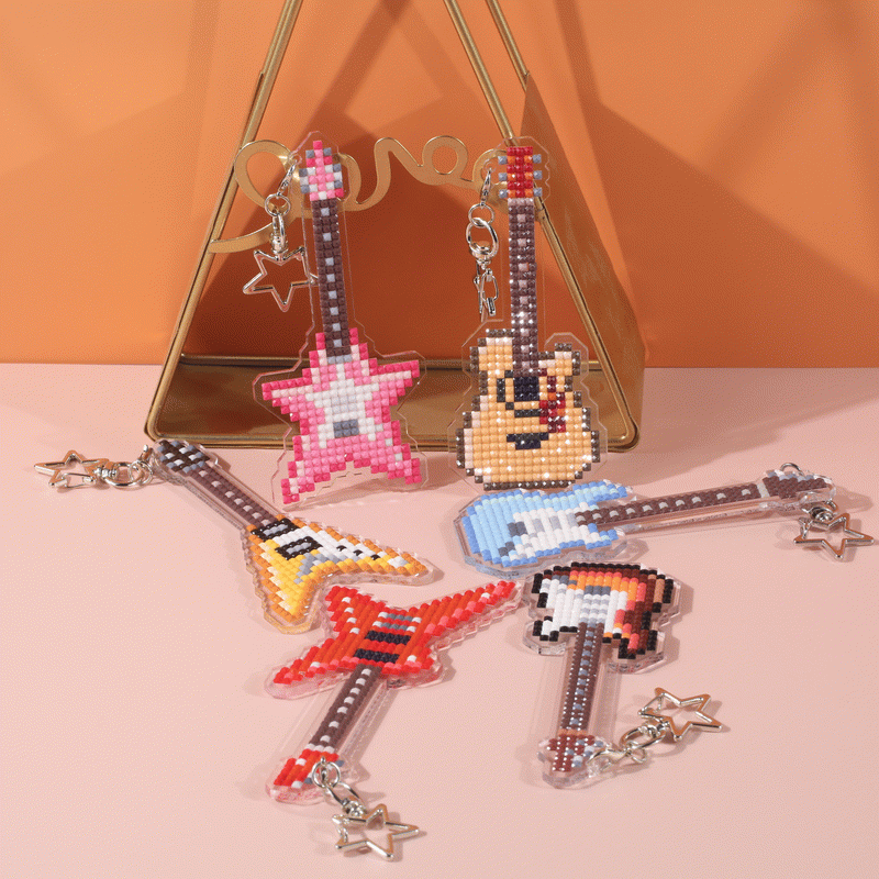 Lumigem Create Your Own Sparkling Music Keychain