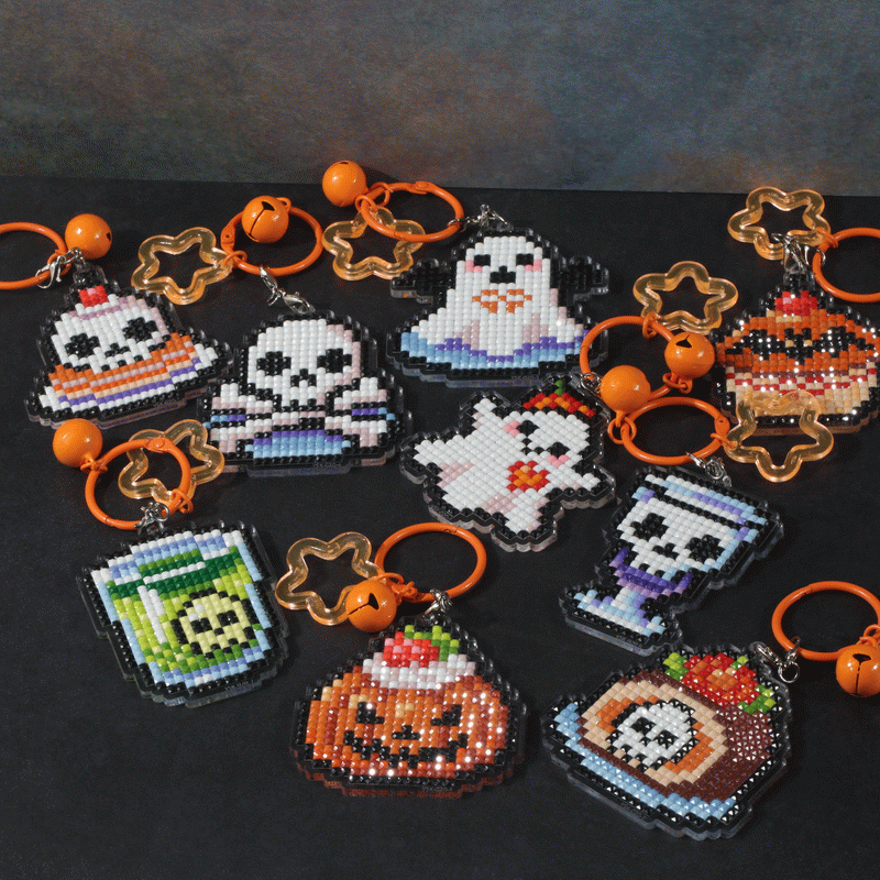 Lumigem Spooky Halloween Diamond Painting Keychains