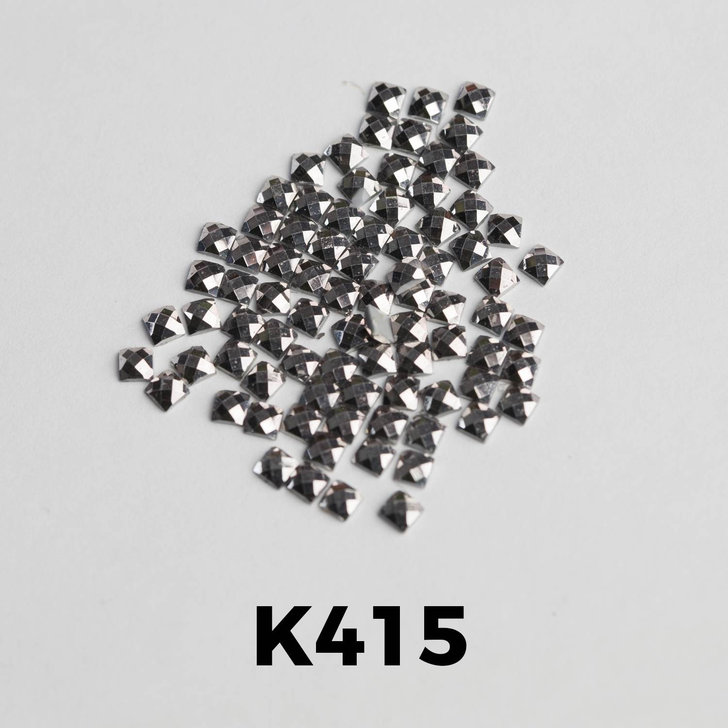 Quadratische Metallic-Perlen, 1 Beutel (2000 Stück), Einzelfarbe