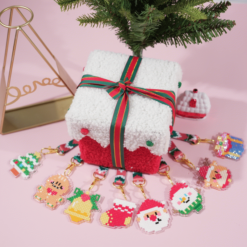 Lumigem Christmas Diamond Painting Keychain Collection