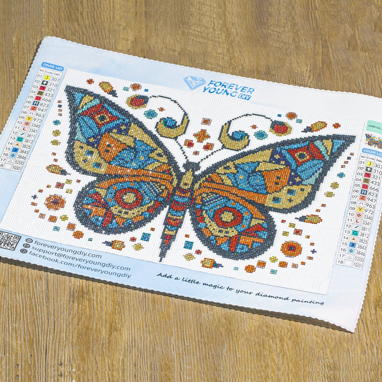 Beautiful Butterfly - Crystal diamonds and Luminous diamonds - Forever Young®️ DIY -