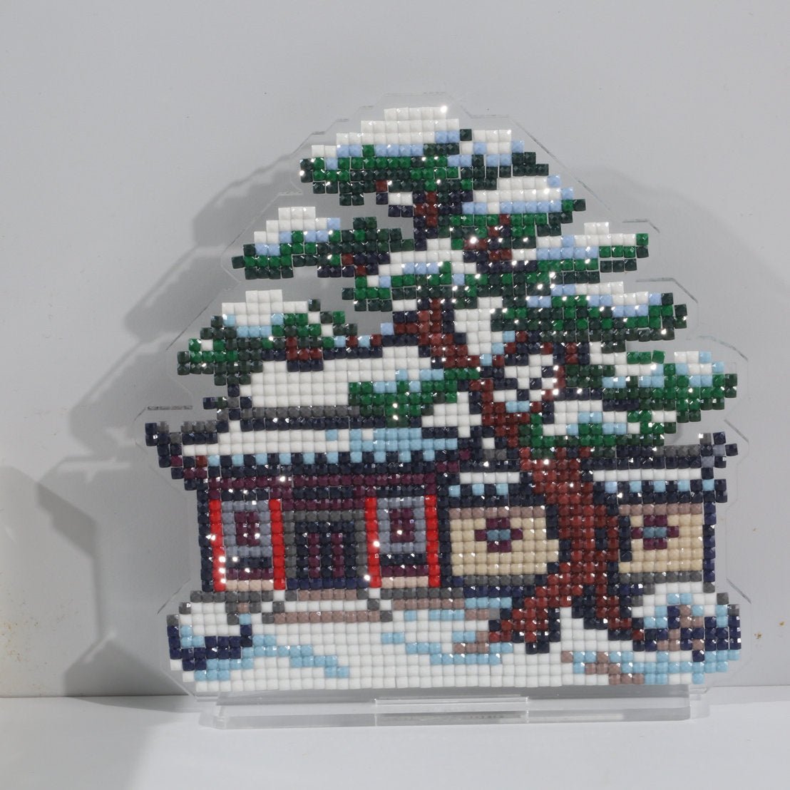 LumiGem Pine & Snow Cottage Diamond Painting Stand - Forever Young®️ DIY -
