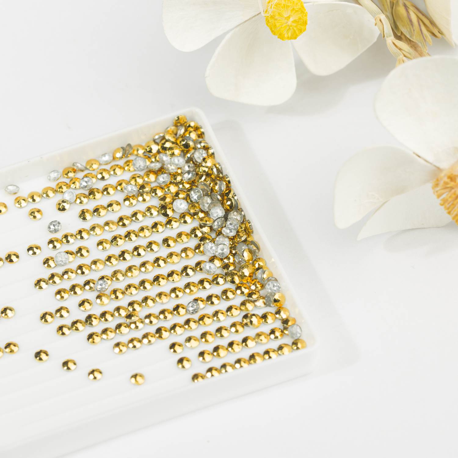 Runde Metallic-Perlen, 1 Beutel (2000 Stück), einfarbig