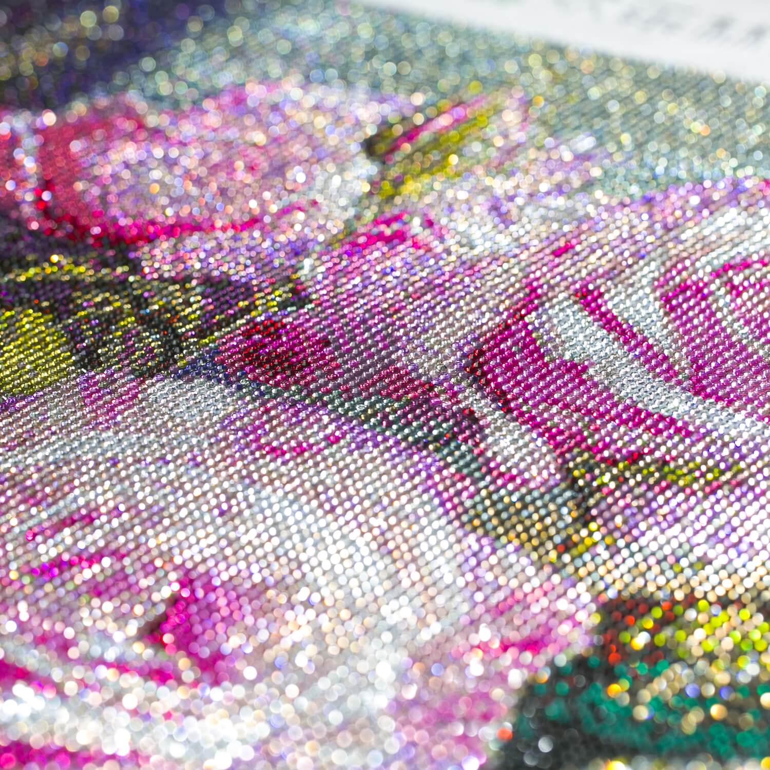 Radiant Roses-Crystal Diamond Painting