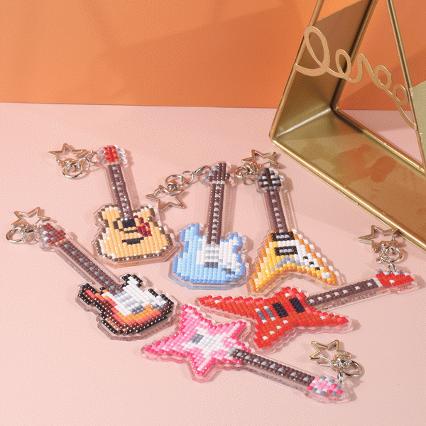 Lumigem Create Your Own Sparkling Music Keychain