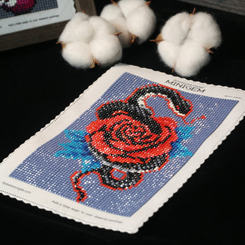 Minigem™ :Crimson Serpent Rose