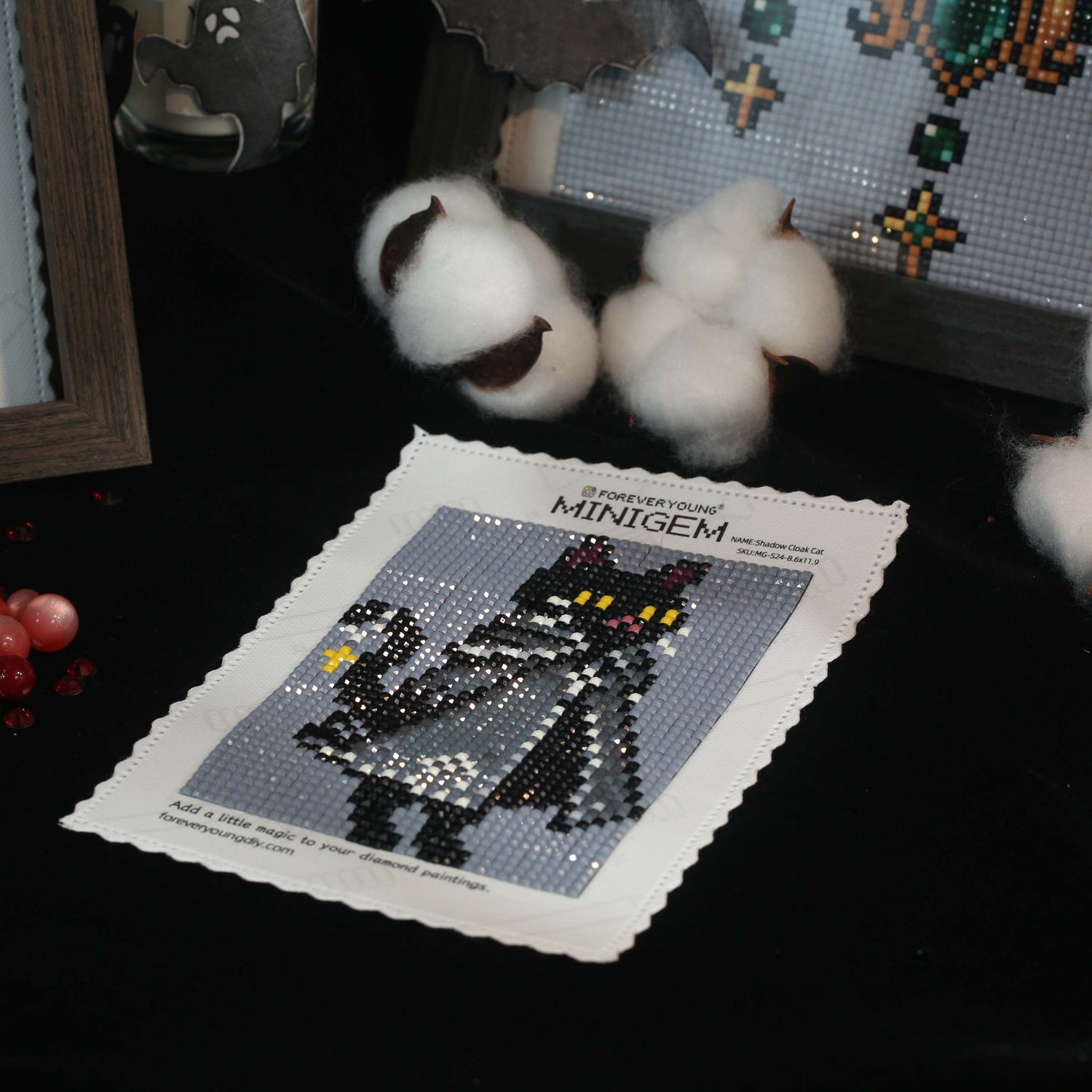 Minigem® :Shadow Cloak Cat