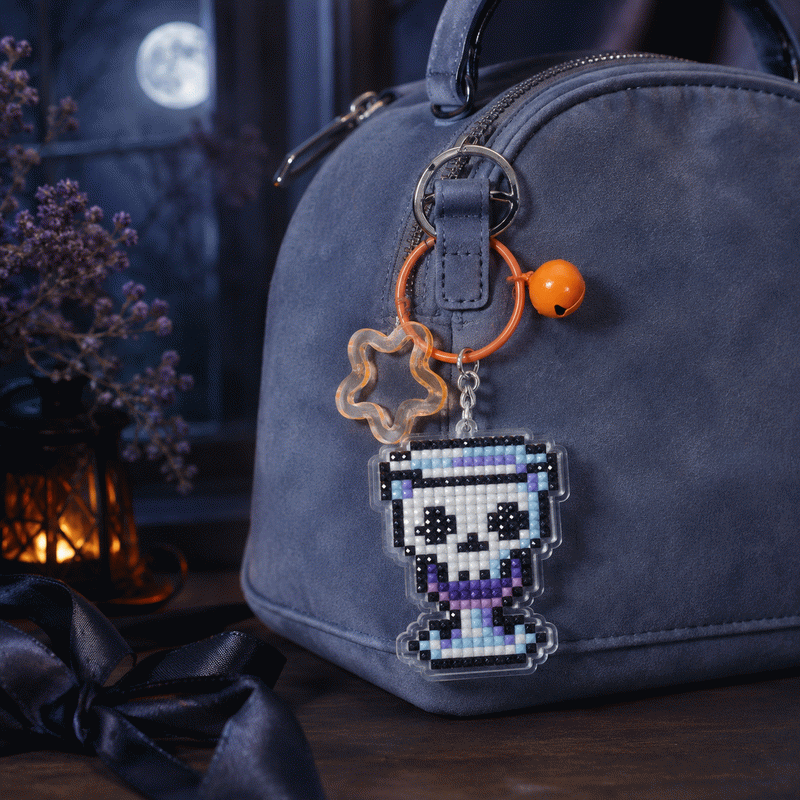 Lumigem Spooky Halloween Diamond Painting Keychains