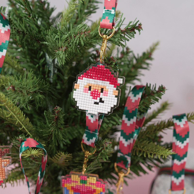 Lumigem Christmas Diamond Painting Keychain Collection