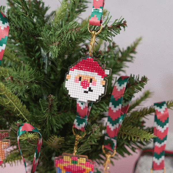 Lumigem Christmas Diamond Painting Keychain Collection
