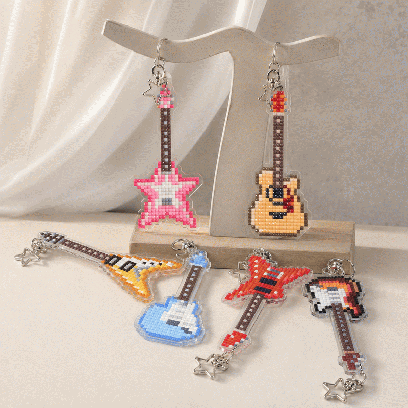Lumigem Create Your Own Sparkling Music Keychain